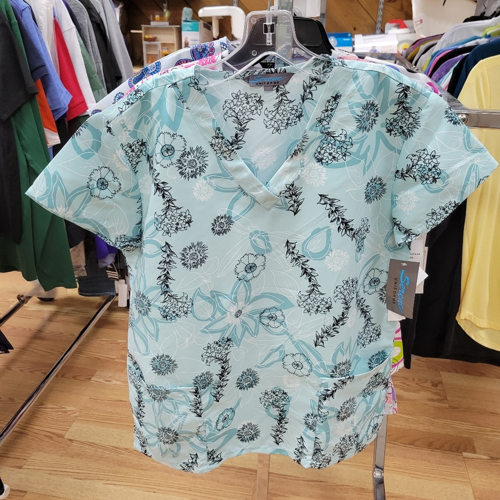 NWT Serene scrub top floral